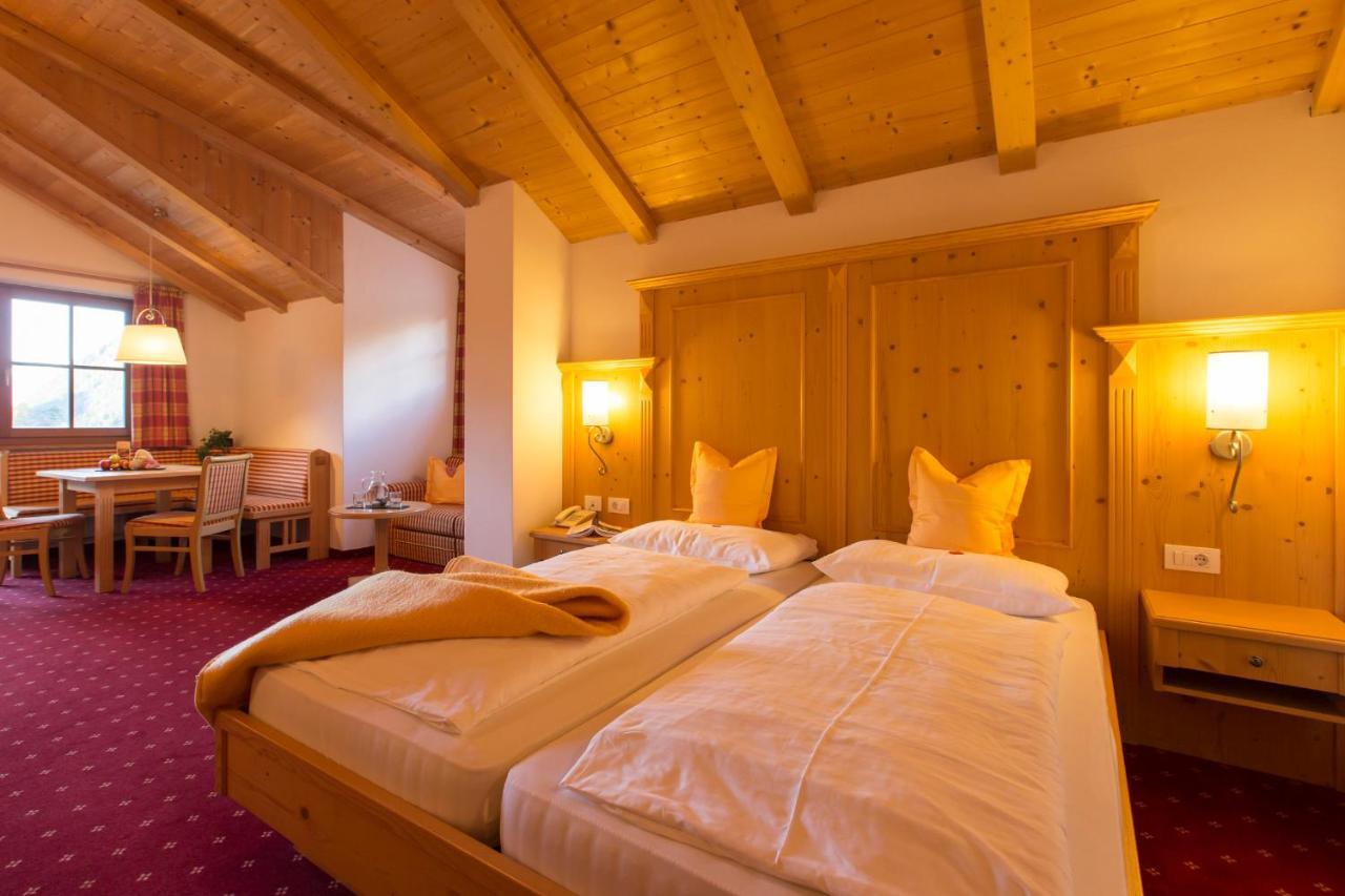 Berghotel Johanneshof アンテルセルヴァ・ディ・メッツォ エクステリア 写真