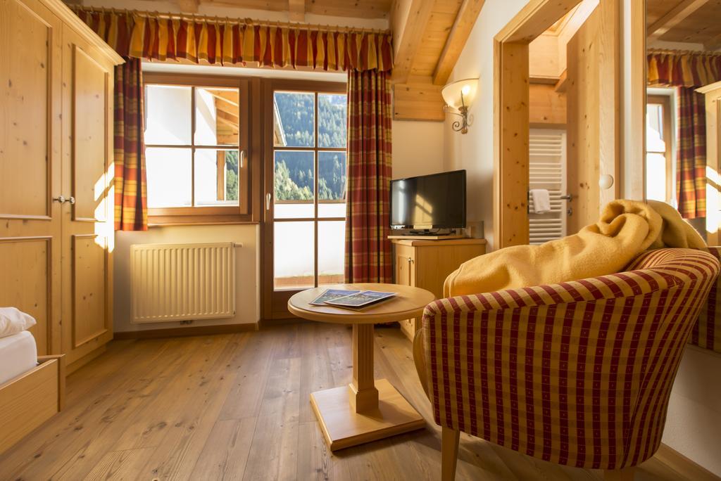 Berghotel Johanneshof アンテルセルヴァ・ディ・メッツォ エクステリア 写真